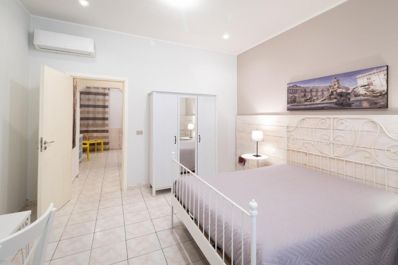 Syracuseapartments Il Piave Di Siracusa Appartamento Per 6 Persone Vicino Ad Ortigia A 200M Dal Mare Luaran gambar