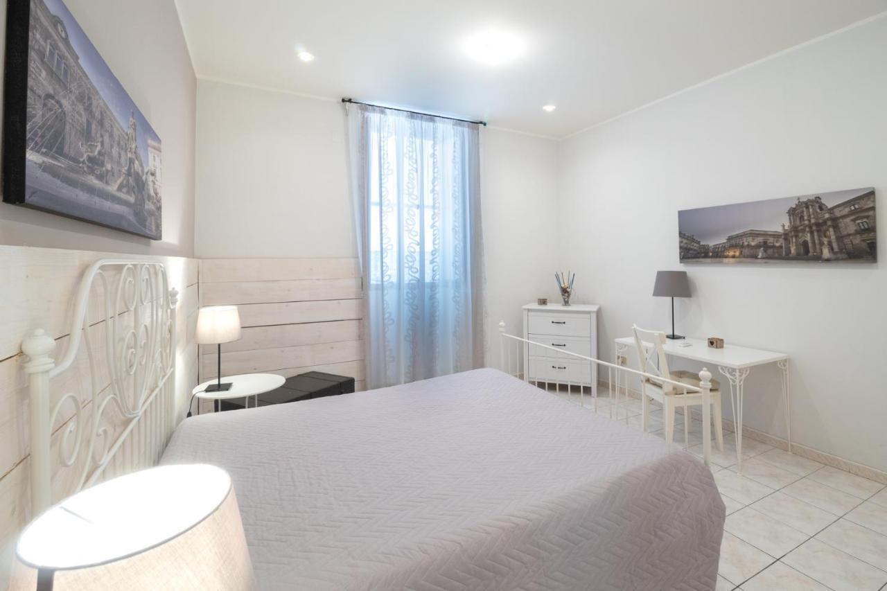 Syracuseapartments Il Piave Di Siracusa Appartamento Per 6 Persone Vicino Ad Ortigia A 200M Dal Mare Luaran gambar