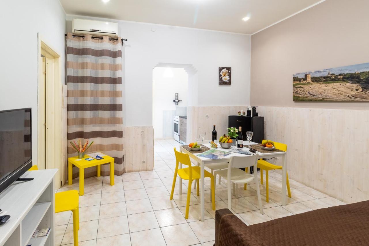 Syracuseapartments Il Piave Di Siracusa Appartamento Per 6 Persone Vicino Ad Ortigia A 200M Dal Mare Luaran gambar