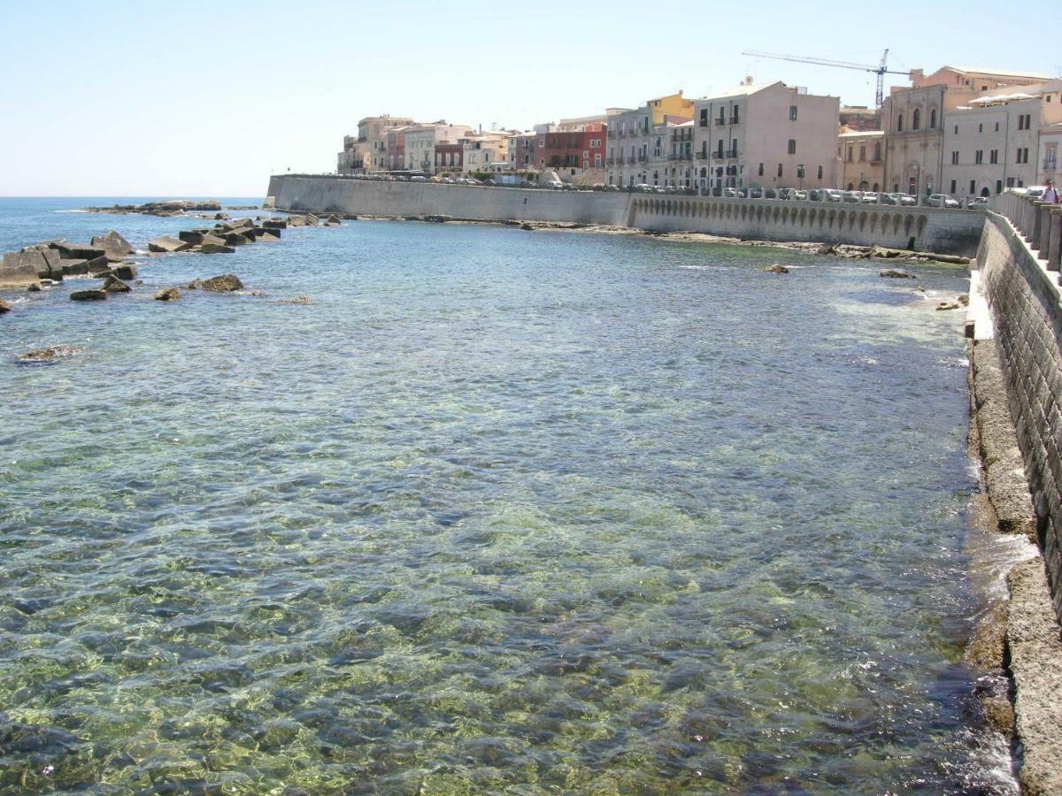 Syracuseapartments Il Piave Di Siracusa Appartamento Per 6 Persone Vicino Ad Ortigia A 200M Dal Mare Luaran gambar