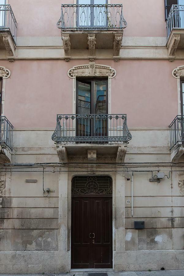 Syracuseapartments Il Piave Di Siracusa Appartamento Per 6 Persone Vicino Ad Ortigia A 200M Dal Mare Luaran gambar